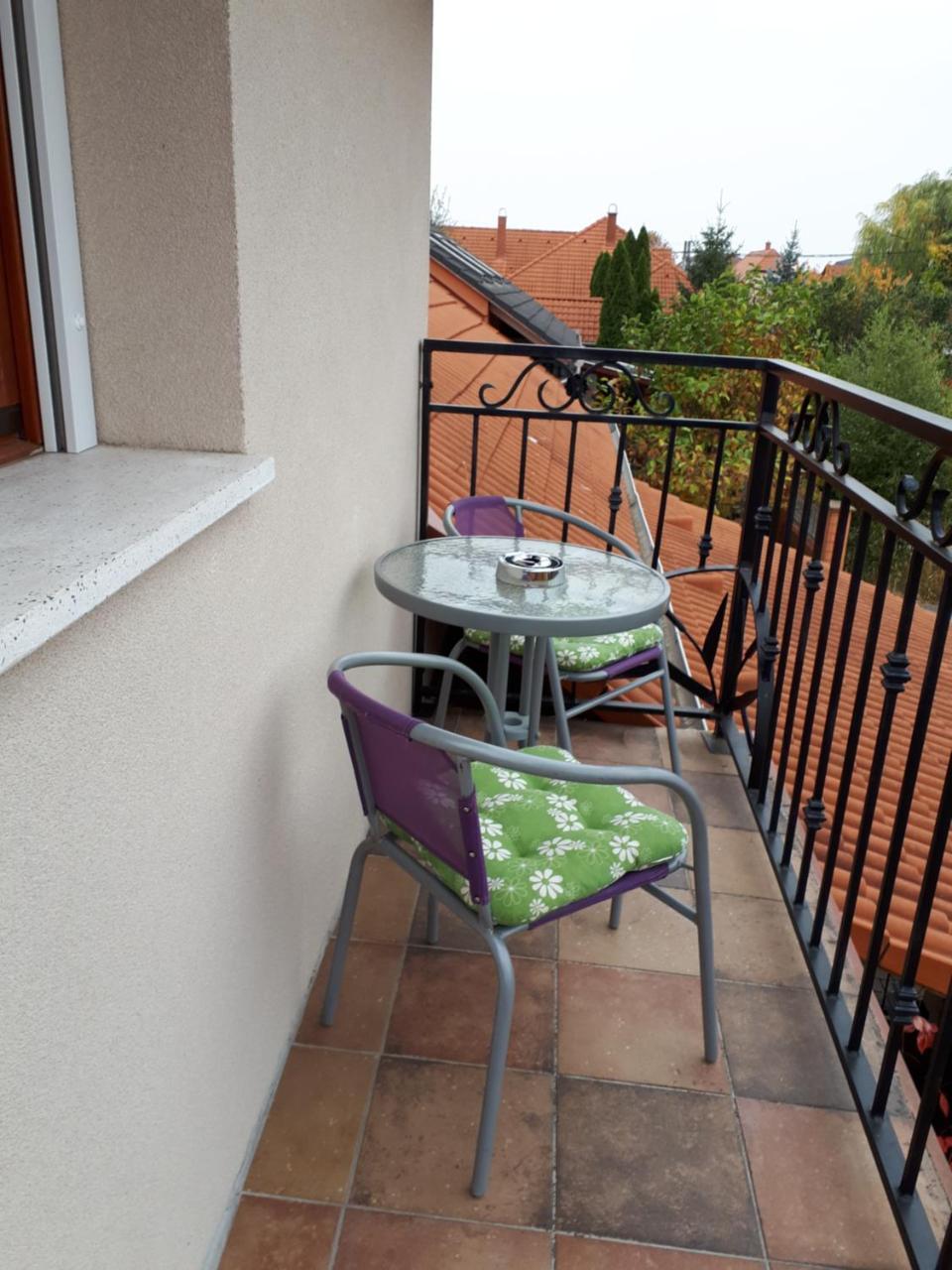 Kertvárosi Apartman Tiszaujvaros Exterior foto